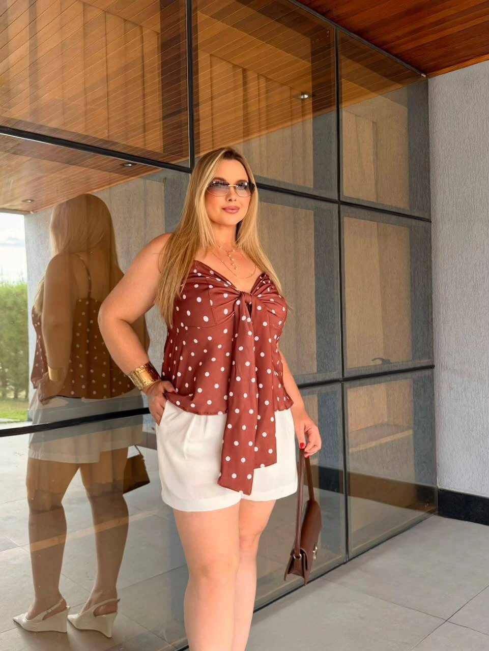 Conjunto Blusa de Amarração no Busto e Short no corpo
